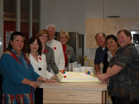 L to R: Member, Loyalist College Board of Governors, Barb Brant; MPP Prince Edward-Hastings, Leona Dombrowsky; Loyalist College President Maureen Piercy; Former Member and Chair, Board of Governors, Doug Maracle; Governor, Susan Scarborough; Trustee for Hastings and Prince Edward District School Board, Mike Brant; Chair of Loyalist College Aboriginal Circle on Education, Patti Brinklow; Aboriginal Resource Centre Coordinator, Paul Latchford