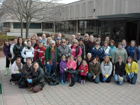 College Community Supports CAMPUS CLEANUP